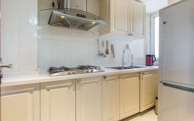 LayMayRest Service Apartment