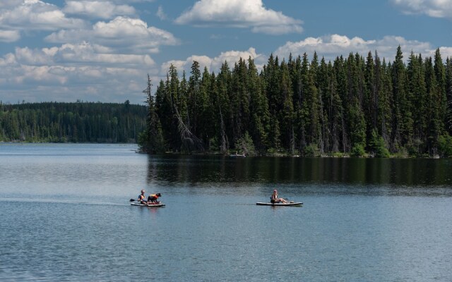 Lac Le Jeune Resort and Nature Centre
