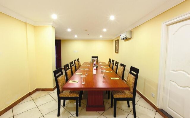 Emarald Hotel Cochin