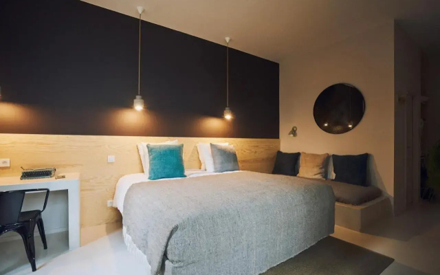 Latroupe Hotel Jardin Secret