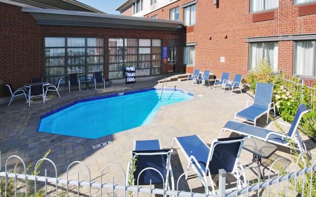 Holiday Inn Express Quebec City - Sainte Foy by IHG