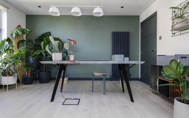 JOIVY Fabulous 2Br Apartment W/Terrace & Bay View