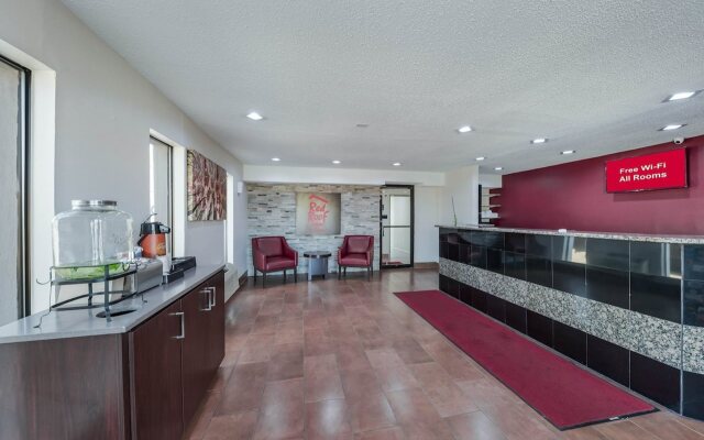 Red Roof Inn & Suites Denton