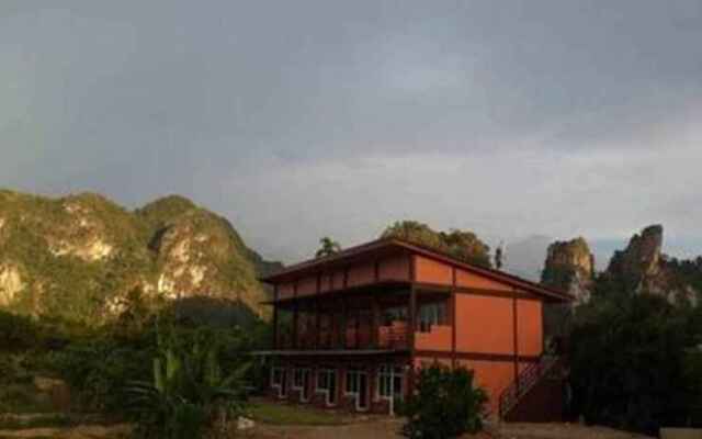 Khao Sok Country Resort