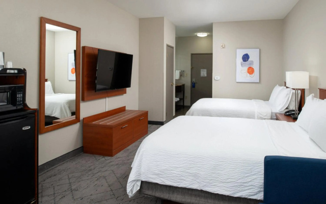 Holiday Inn Express Farmington - Bloomfield by IHG