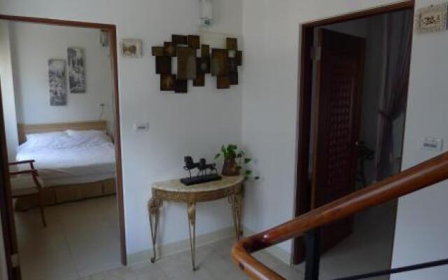 World Art Homestay