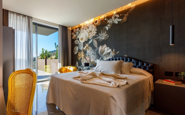 Hotel DeVille