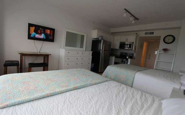 Deluxe Private Studios at the Casablanca