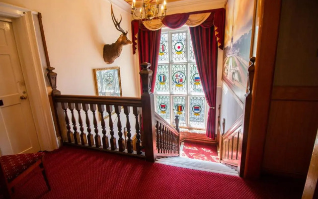 Westone Manor Hotel