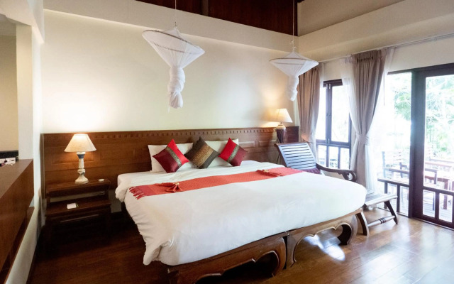 Royal Lanta Resort & Spa