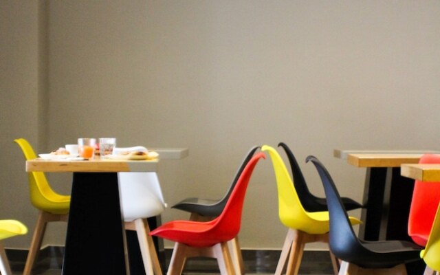 Be Italian Flat Piazza Bovio 22