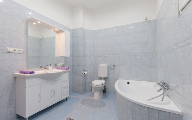 Elisabeth Room Blue