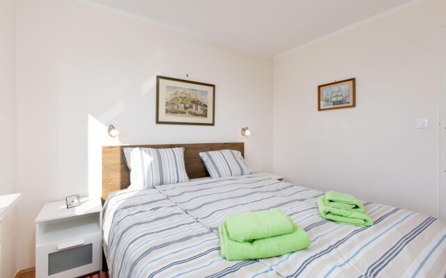 Awesome Home in Malinska With Wifi and 3 Bedrooms