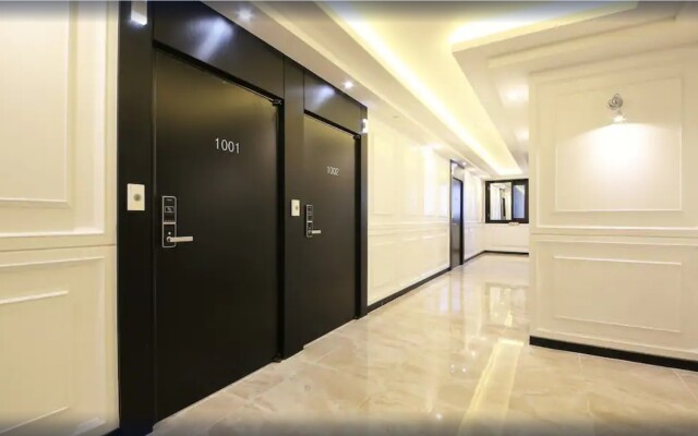 Premium AVA Hotel Sasang