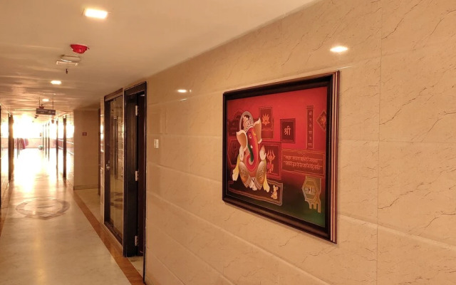 Sri Maharaja Residency