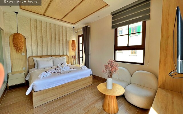HANZ Lagoon Sunset Boutique Hotel