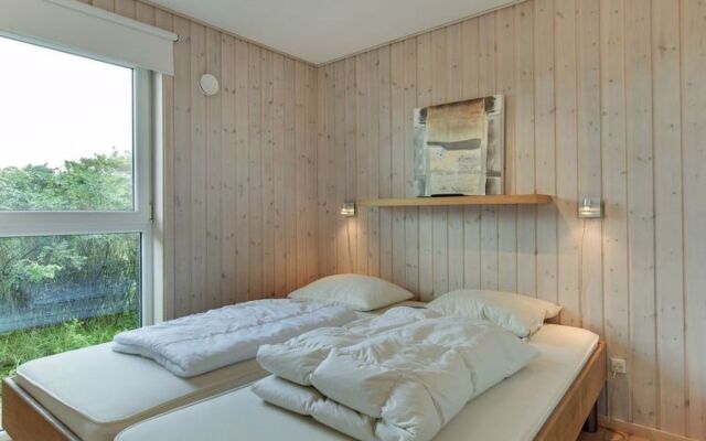 "Theodora" - 700m from the sea in NW Jutland