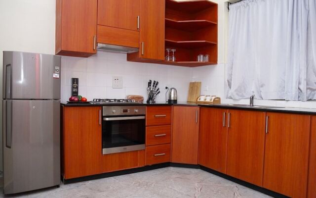 Deluxe 1- Bedroom Apartment With Swimming Pool