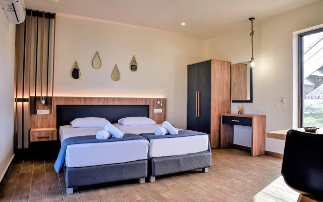 Del Mar Apartments in Stalis