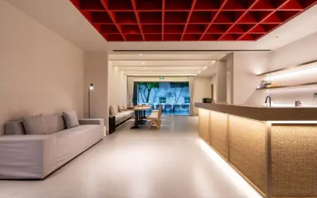 Hometown Lanyue Homestay (Shenzhen Jiaochangwei Seaside Plaza)