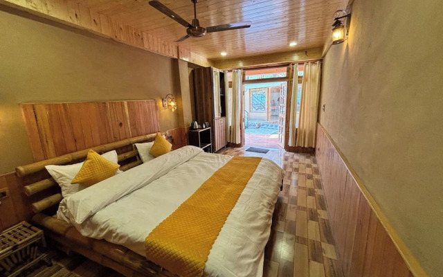 Virman Riverside Resort