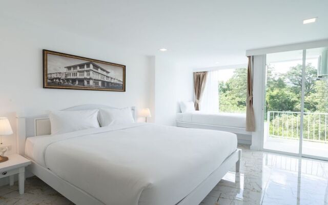 B2 Phuket Premier Hotel