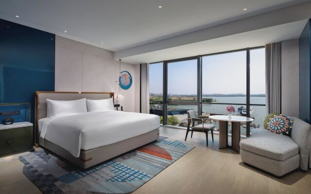 Hotel Indigo Suzhou Jinji Lake by IHG