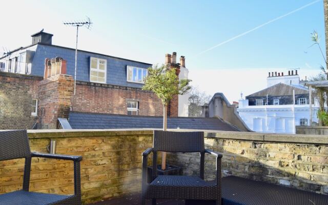 Elegant Luxury Kensington Flat With Terrace