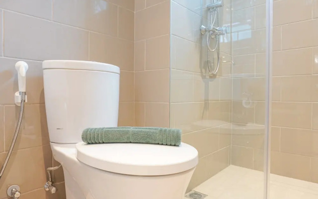 Elegant 2Br Citralake Suites Apartment