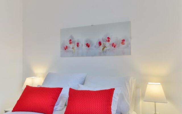 Alluring Apartment in Vir near Sea Beach