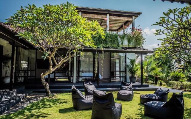 Majestic 5BR Villa Del Boca