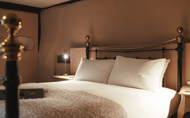 The Woolpack Hotel
