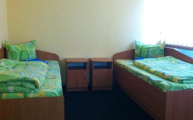 Molodizhniy Hostel
