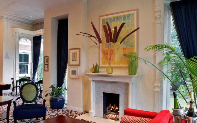 The Mansion On Delaware Ave