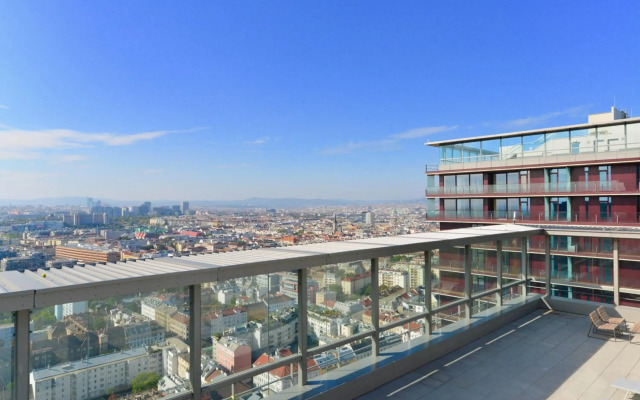 Brand-New, Close to Centre, Rooftop-Summer-Pool