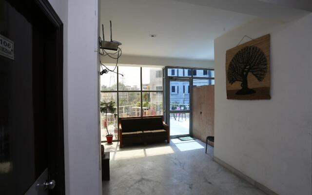 OYO 23478 Hotel Kamran Residency