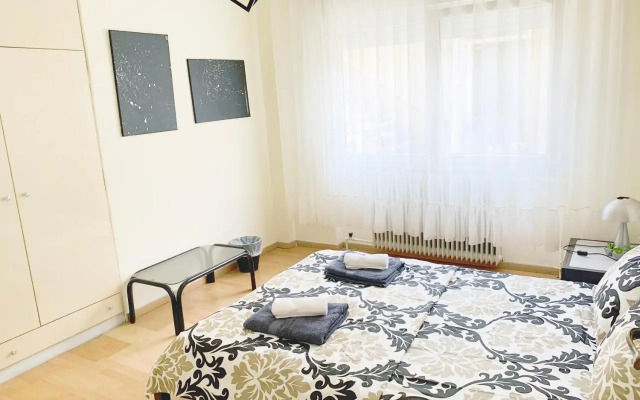Anna's 3 Rooms Apartment Nei Epivates Beach