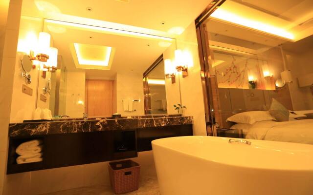 Ramada Yiyang Taojiang