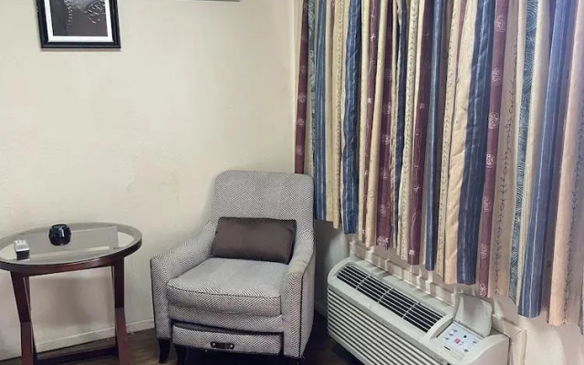 Great Western Inn & Suites - Saginaw