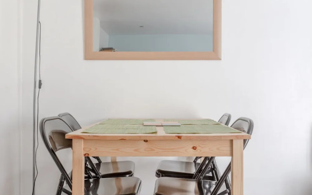 1 Bedroom Camden Apartment With Patio