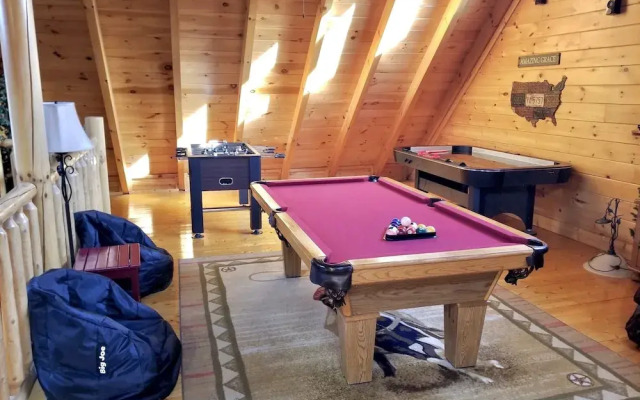Amazing Grace - Two Bedroom Cabin