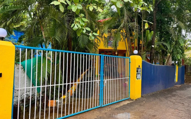 Lost Paradise A Social Hostel