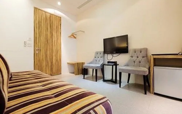 Pisces on the 6th and Breakfast