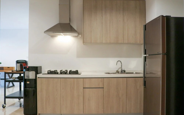 Spacious 3BR Apartment at Veranda Residence Puri