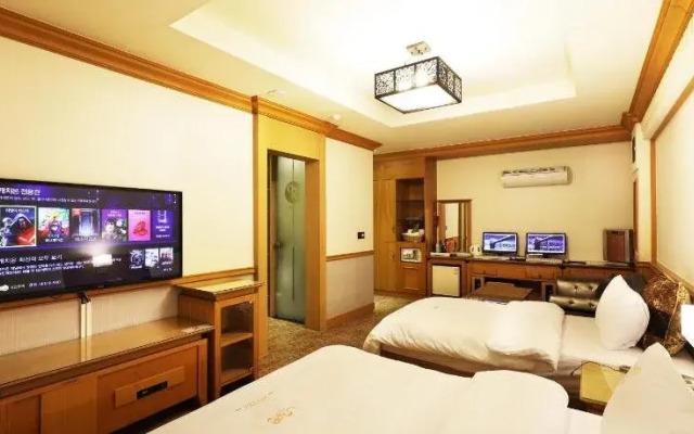 One 1 Motel
