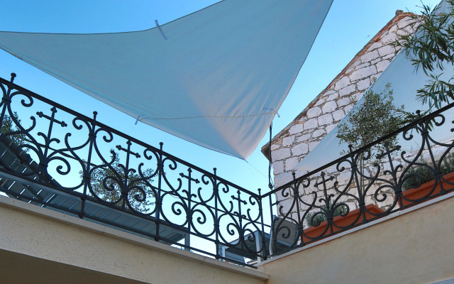 Divota Apartment Hotel