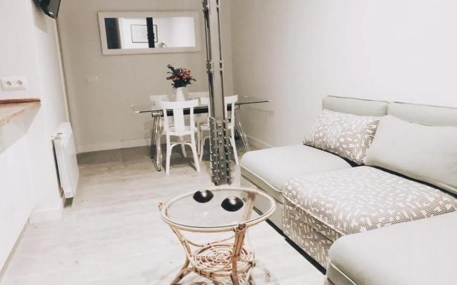 Apartamento recién reformado en avenida Reina Victoria