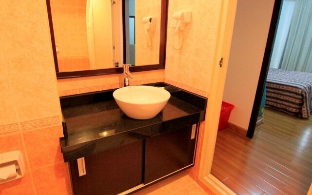 Pan Horizon Executive Residences