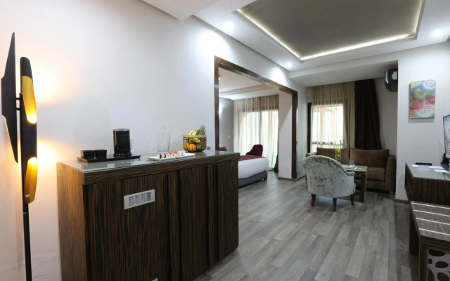 Silver Suites Hotel & Spa
