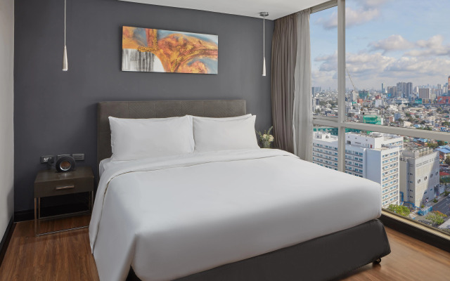 F1 Hotel Manila